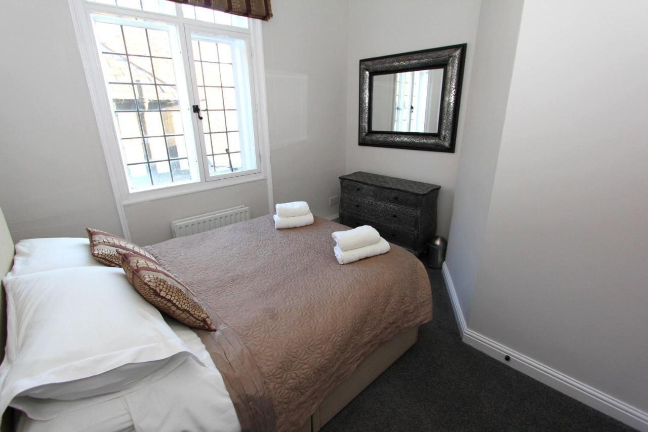Character Apartment With Views Over City Centre & The Historic Rows Chester Bagian luar foto