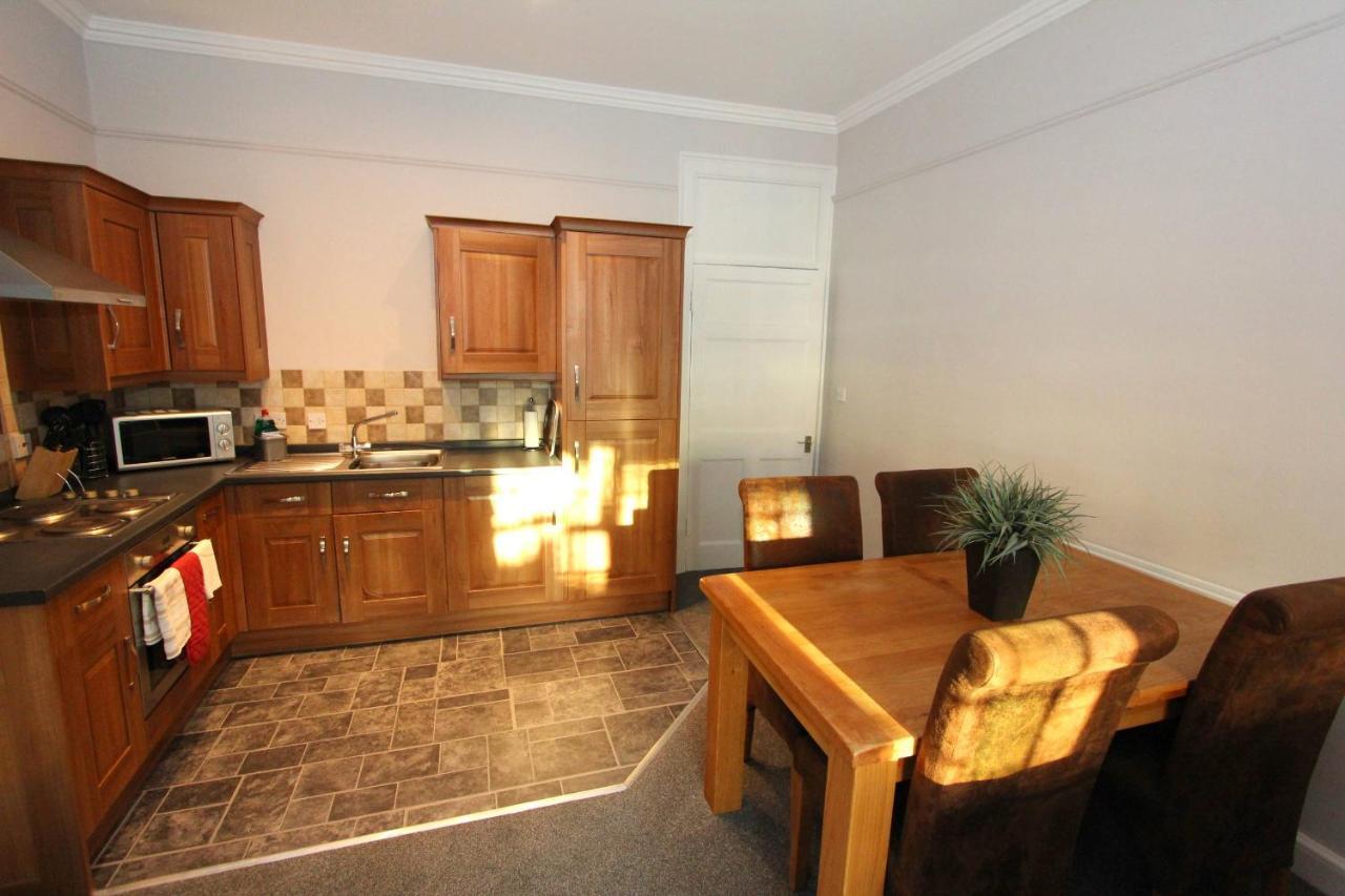 Character Apartment With Views Over City Centre & The Historic Rows Chester Bagian luar foto